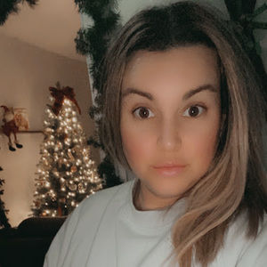 Meet your Posher, Laurie